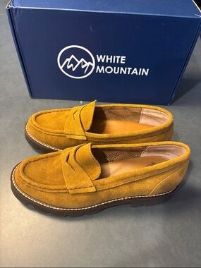 White Mountain Brown Suede Lug Sole Penny Loafers